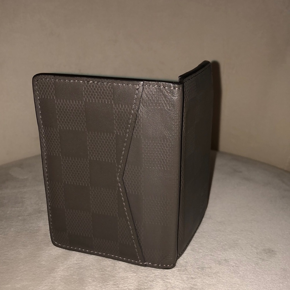 Louis Vuitton Men’s wallet. - Picture 5 of 5